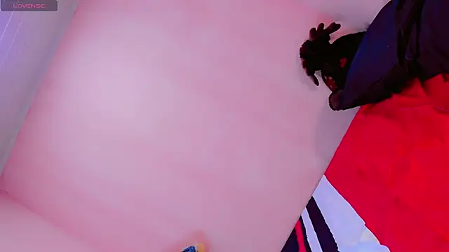 zoe rous2 online show from February 6, 1:47 pm