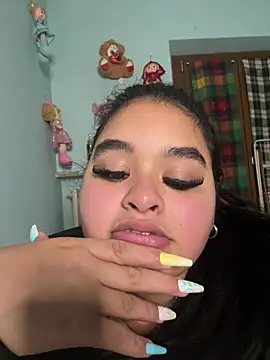 Aloyenita online show from February 3, 6:12 pm