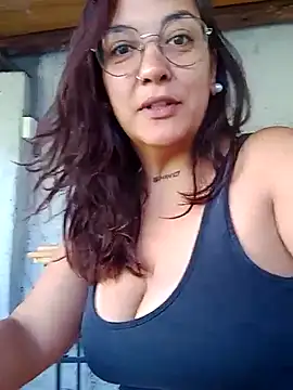 kuramaqueen online show from February 22, 9:05 pm