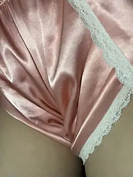 uyensexy online show from March 21, 8:19 am