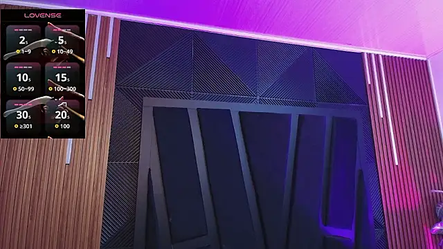 Hanna Becker  online show from February 16, 11:32 am