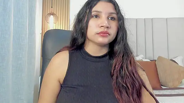 Victoria Rosee online show from April 16, 1:22 pm