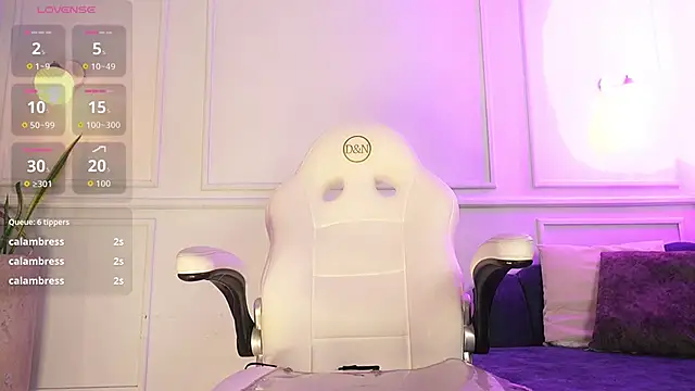 Lia Velez  online show from March 20, 4:06 am