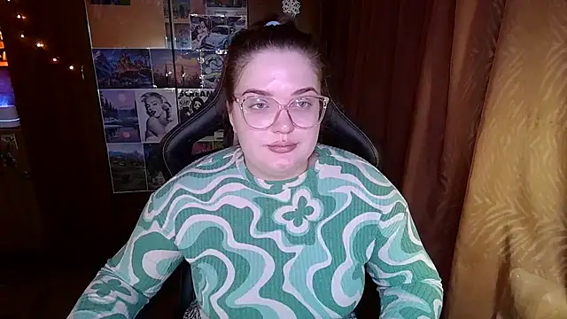 Teasing Dora online show from February 3, 11:51 pm