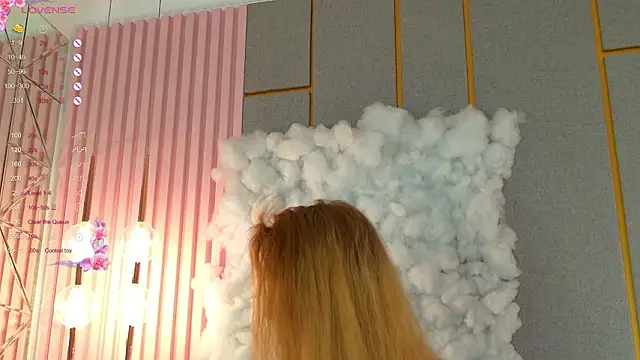 AmandaWatts online show from February 27, 7:08 am