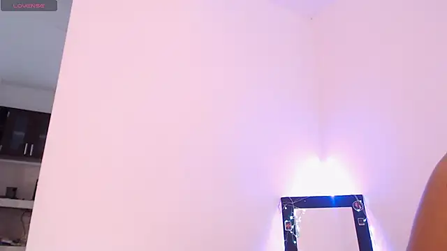 chiarafustox online show from February 8, 3:27 pm