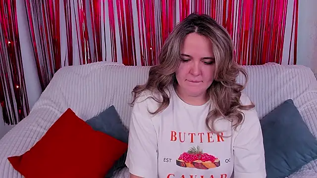 LilyBel online show from February 16, 5:29 am