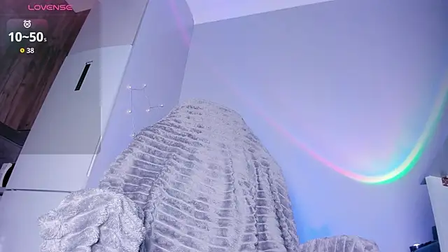 leehaeun7 online show from April 6, 7:15 pm