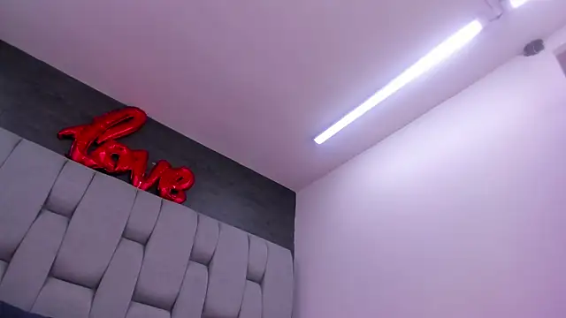 Amber-Horney online show from March 3, 2:01 pm