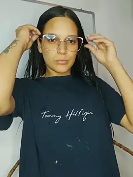 Perla and Maikol online show from February 2, 6:29 pm