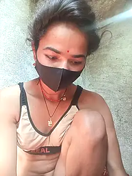 Sunali Bendre online show from March 2, 5:08 am