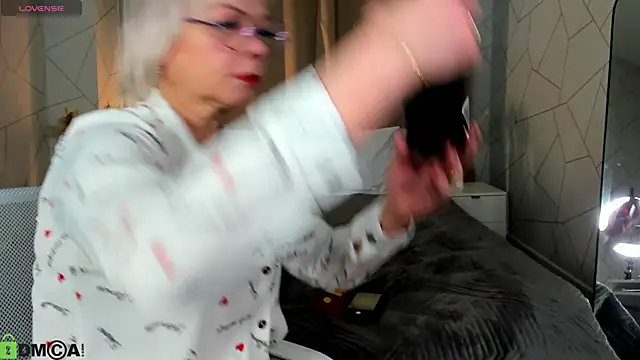 Ann Annise online show from February 17, 12:54 am