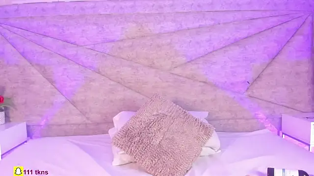 Sara Rossi   online show from April 18, 1:13 pm