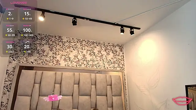 Emily  Cute   online show from February 25, 8:18 pm