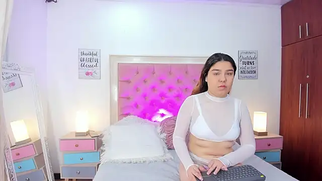 AmbarClarck online show from March 8, 11:58 am