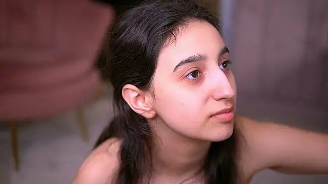 JullyFox online show from April 5, 1:54 pm