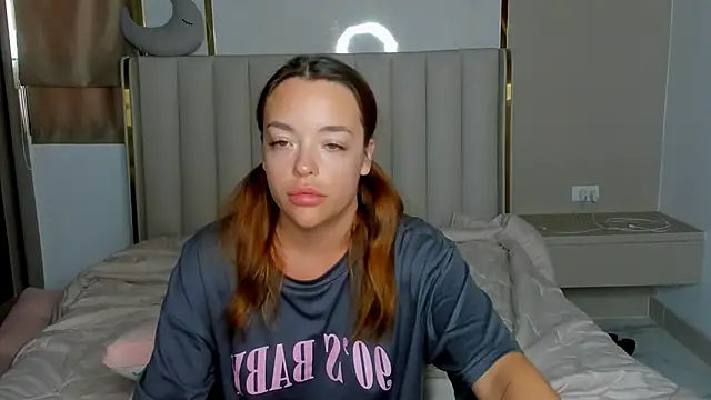 stellaa quenn online show from April 19, 12:10 am