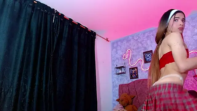 Everlin  Hot  online show from February 12, 12:07 pm