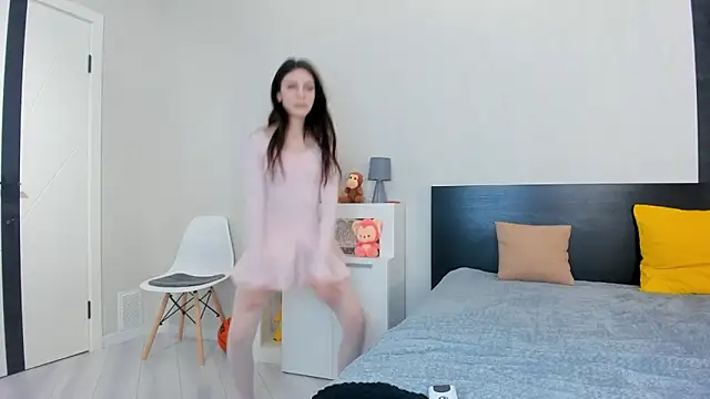 ever1una online show from February 5, 4:21 pm