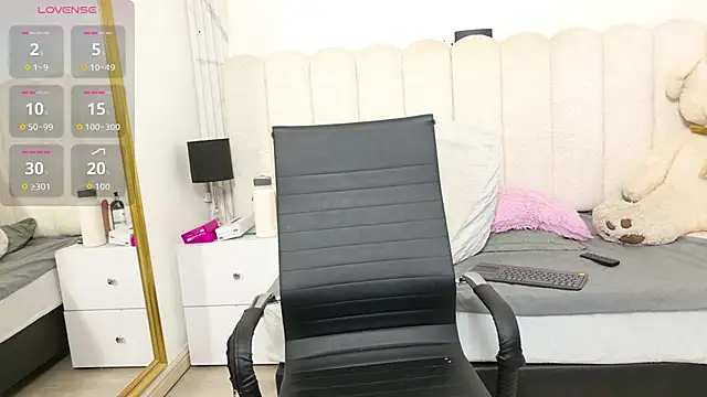 Abi dolll online show from February 23, 12:48 pm