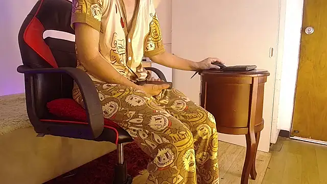 laurasofia45 online show from March 29, 3:00 pm