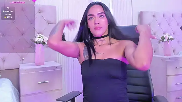 JazminRusso  online show from April 9, 4:48 am