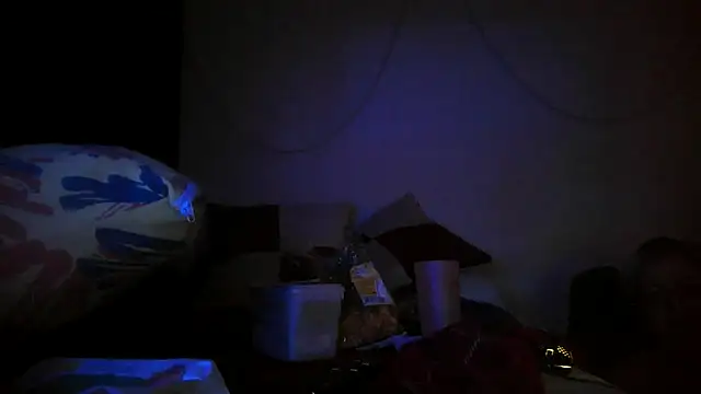 bialoba7 online show from October 18, 6:53 pm