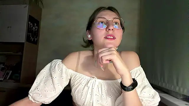 Miaaa Moon online show from July 14, 6:56 pm