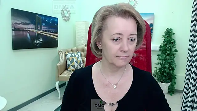 MONA W online show from April 9, 11:04 am