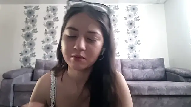 ZyntraLoom online show from February 5, 12:41 pm