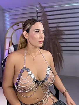 NahomiRoss online show from April 8, 4:09 pm