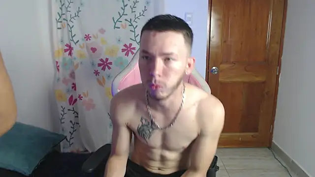 Ariana Esteban07 online show from February 19, 6:02 am