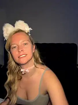 Ellie-rosee online show from February 22, 5:14 pm