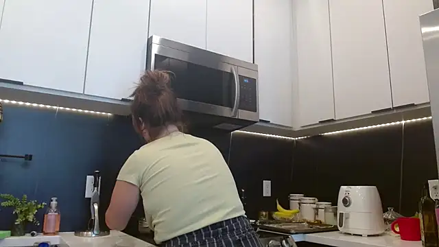 HazelSkyesChat online show from April 17, 9:06 pm