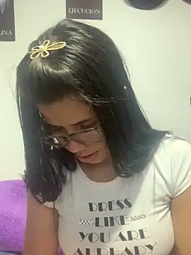 pamela smith33 online show from March 6, 10:49 pm