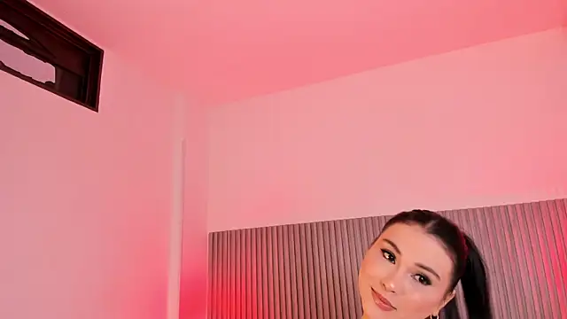 ArianaHilton  online show from June 10, 2:55 am