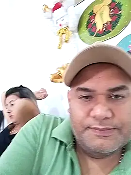 wessAndSandri online show from April 20, 7:50 pm