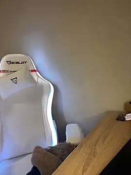 romyamo online show from March 17, 5:44 am