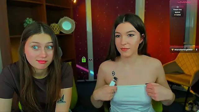 arianaa cat online show from March 10, 12:31 pm