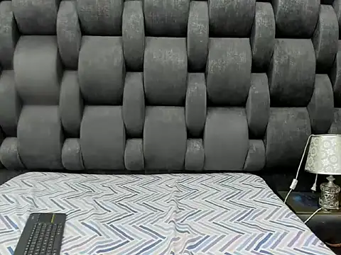 vlisper online show from February 12, 12:07 pm