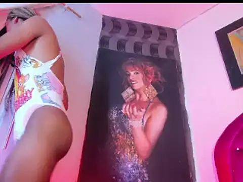 Ciara HotTs online show from March 29, 12:15 pm