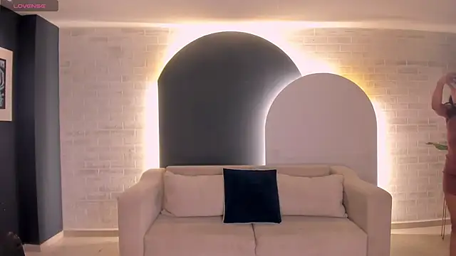 LucieMartin online show from March 21, 8:25 pm