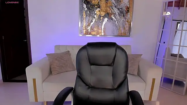 KyomiVelvet online show from April 4, 7:13 pm