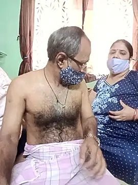 HoneyHush online show from March 14, 10:49 am