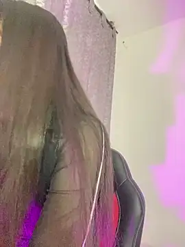 DULCE MARIA EF online show from February 17, 12:37 pm