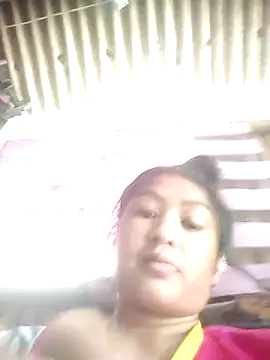 SweetKirsten69 online show from April 20, 3:09 am