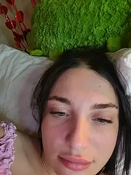 HotDevilGirl  online show from February 26, 7:02 pm