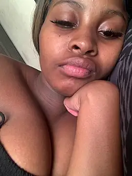 SexyLaylahx online show from April 5, 12:37 pm