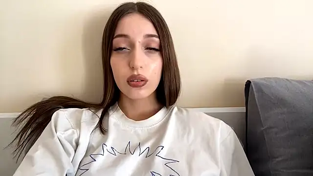 CutieWorm online show from February 5, 11:24 am