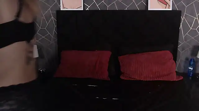 Lia tomson online show from April 16, 7:57 pm